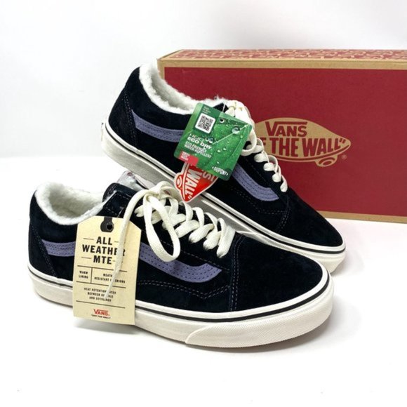 💖MEGA SALE💖VANS Old Skool MTE Black Suede Faux Fur Women's Size VN0A348FI2J - Picture 3 of 12